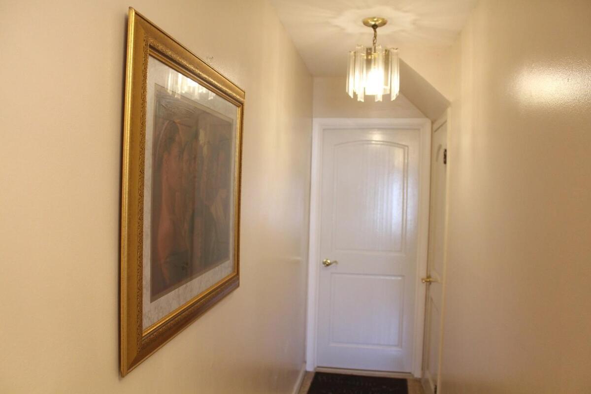 Spacious Comfy Room In Cozy Classy Duplex Нью-Йорк Екстер'єр фото