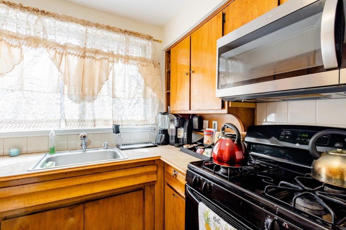Spacious Comfy Room In Cozy Classy Duplex Нью-Йорк Екстер'єр фото