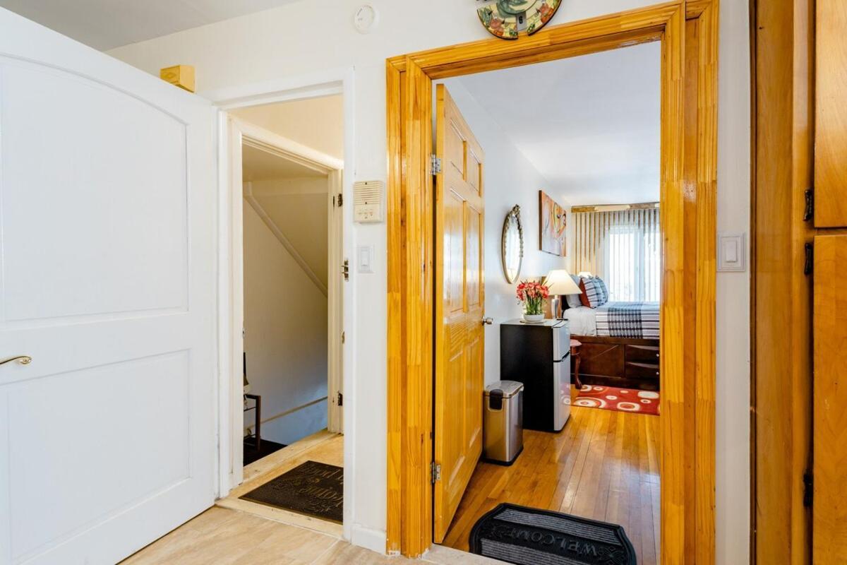 Spacious Comfy Room In Cozy Classy Duplex Нью-Йорк Екстер'єр фото